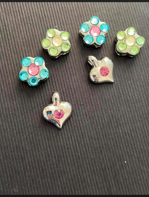 Twinkelbloem & Hartjesbedels, Sieraden, Tassen en Uiterlijk, Bedels, Zo goed als nieuw, Overige merken, Glas of Kristal, Met strass