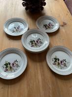 Vintage Borden met Bloemmotief en Gouden Rand - 8 Stuks, Ophalen of Verzenden
