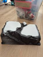 Verhoging voor kerstdorp, Ophalen