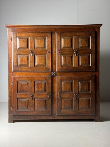 Spaanse Kast ca. 1700 antiek beschikbaar voor biedingen