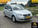 Nette Volkswagen Touran 1.4 TSI Highline Airco Trekhaak, Auto's, Volkswagen, Voorwielaandrijving, Euro 5, Gebruikt, 4 cilinders