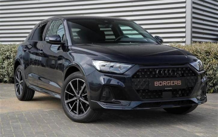 Audi A1 Q3 Citycarver all black edition S-line, Auto's, Audi, Particulier, A1, Benzine, Hatchback, Automaat, Geïmporteerd, Zwart