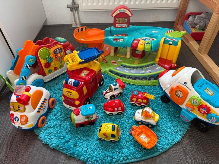 VTech Toet Toet Auto Garage + Voertuigen, Kinderen en Baby's, Speelgoed | Vtech, Gebruikt, 6 maanden tot 2 jaar, Ophalen