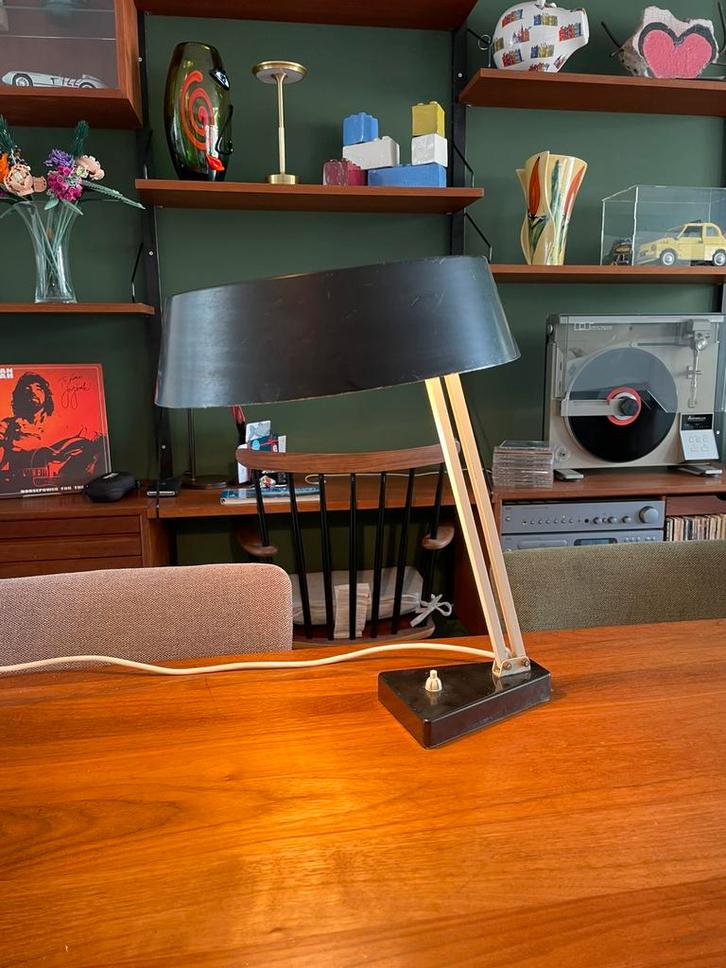 Hala Zeist bureaulamp door H Busquet vintage retro, Huis en Inrichting, Lampen | Tafellampen, Gebruikt, Minder dan 50 cm, Metaal
