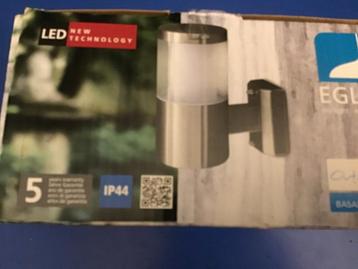 Buitenlamp beschikbaar voor biedingen