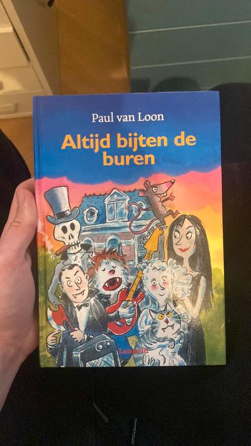 Paul van Loon - Altijd bijten de buren, Boeken, Kinderboeken | Jeugd | 10 tot 12 jaar, Zo goed als nieuw, Ophalen of Verzenden