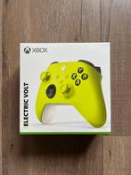 Xbox Wireless Controller ‘Electric Volt’, Spelcomputers en Games, Spelcomputers | Xbox | Accessoires, Xbox Original, Nieuw, Ophalen of Verzenden