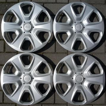 # Zeer Nette Set Ford Wieldoppen 15 inch Origineel# Netjes # beschikbaar voor biedingen