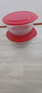 Tupperware schalen met rode deksels, 3,5 L en 6 L., Ophalen of Verzenden, Zo goed als nieuw, Rood, Schaal