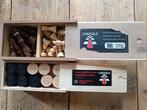 Schaakbord met schaakstukken en damschijven., Hobby en Vrije tijd, Gezelschapsspellen | Bordspellen, Longfield., Ophalen of Verzenden