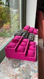Sieraden display standaard 2x roze 1x grijs bxdxh 27x24x9 cm, Hobby en Vrije tijd, Kralen en Sieraden maken, Ophalen of Verzenden