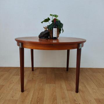 Vintage tafel eetkamertafel eettafel uitschuifbaar teakhout beschikbaar voor biedingen