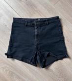 Korte high waist broek maat 38 misguided, Maat 38/40 (M), Kort, Zwart, Ophalen of Verzenden