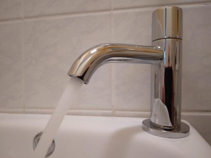 Fonteinkraan 1/2"-aansluiting van het luxe merk 'Ben'., Doe-het-zelf en Verbouw, Sanitair, Gebruikt, Kraan, Chroom, Ophalen
