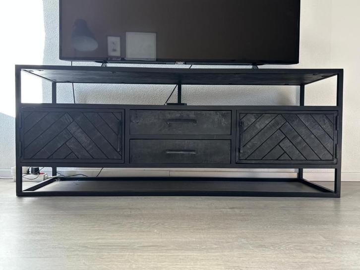 Zwart TV-meubel met visgraatmotief, Huis en Inrichting, Kasten | Televisiemeubels, Zo goed als nieuw, Minder dan 100 cm, 100 tot 150 cm