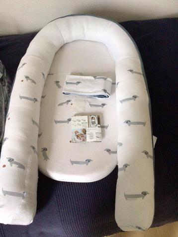 Babynestje, met aerosleep voor €25,00 beschikbaar voor biedingen