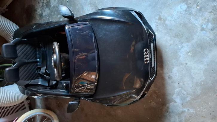 Audi r8 spyder. Compleet Goede staat, Kinderen en Baby's, Speelgoed | Buiten | Accuvoertuigen, Zo goed als nieuw, Ophalen