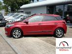 Hyundai i20 1.4i i-Motion 101pk 4cili. pano stoel+stu.verw, Voorwielaandrijving, Lichtsensor, Gebruikt, Huisgarantie