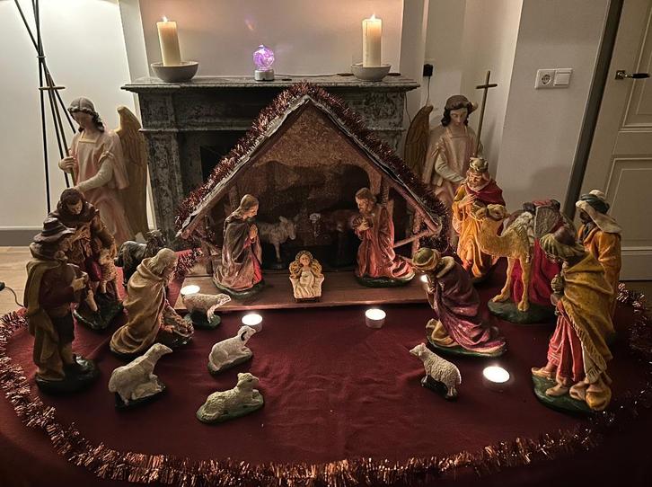 Prachtige grote Kerstgroep 19-delig 31 cm hoog, Antiek en Kunst, Antiek | Religie, Ophalen