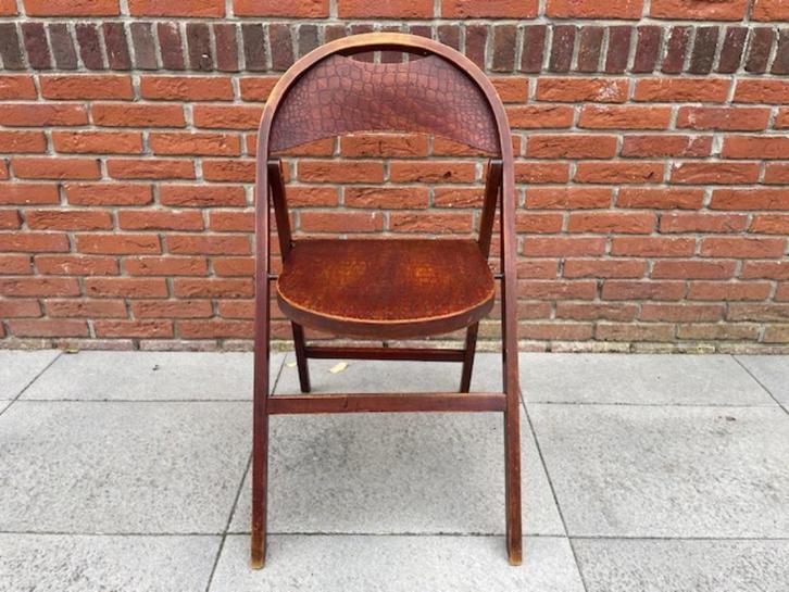 Thonet Cosmos B751 klapstoel. Zeldzaam krokodillenreliëf., Antiek en Kunst, Antiek | Meubels | Stoelen en Banken, Ophalen