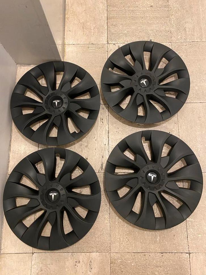 Tesla Model 3 wieldoppen - 4 stuks, Auto diversen, Wieldoppen, Zo goed als nieuw, Ophalen