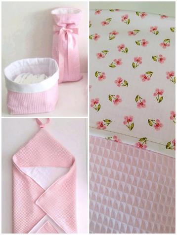 Babysetjes babyroze beschikbaar voor biedingen