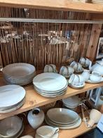 Compleet service met gouden rand, Ophalen