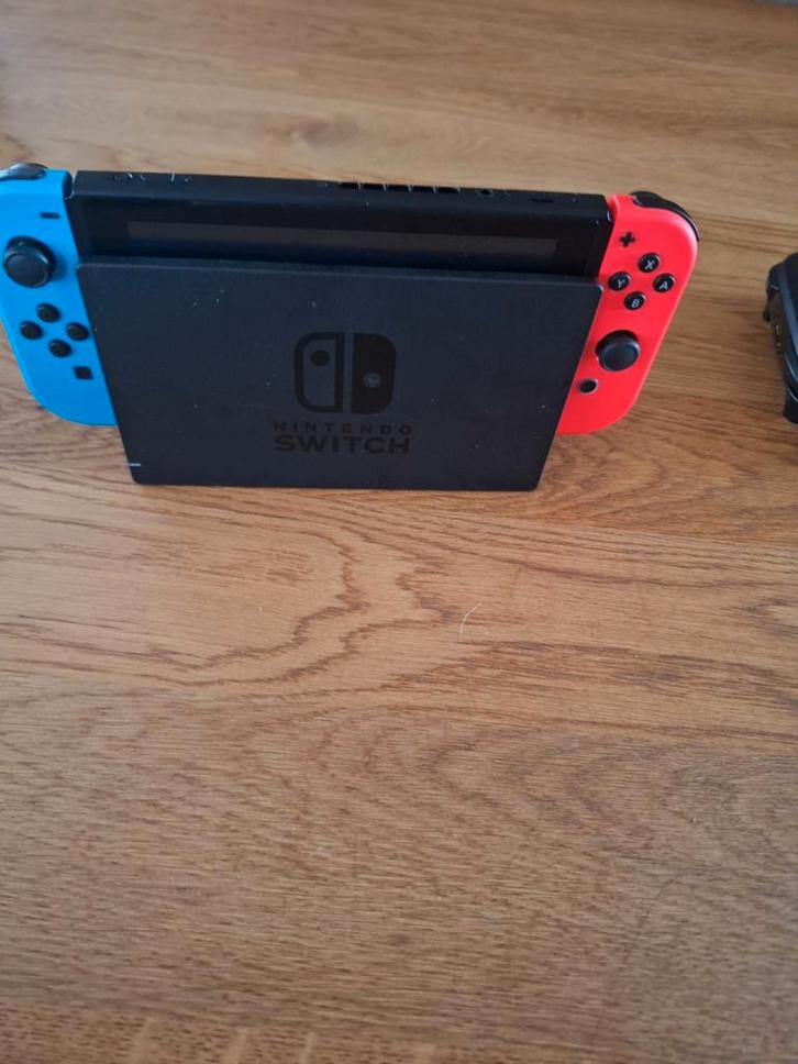 Nintendo Switch - Weinig gebruikt!, Spelcomputers en Games, Games | Nintendo Switch, Gebruikt, Overige genres, 3 spelers of meer