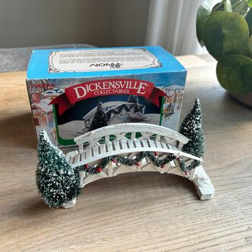 Dickensville Brug met Bomen - Collectible beschikbaar voor biedingen