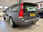 Volvo V70 2.3 T-5 Bj.03|250Pk|Automaat|Clima|Trekhaak !, 1556 kg, Beige, 92 €/maand, 750 kg