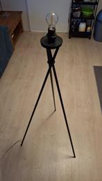 Staande vloerlamp 3-poot zwart, Ophalen, Zo goed als nieuw, Metaal, Modern
