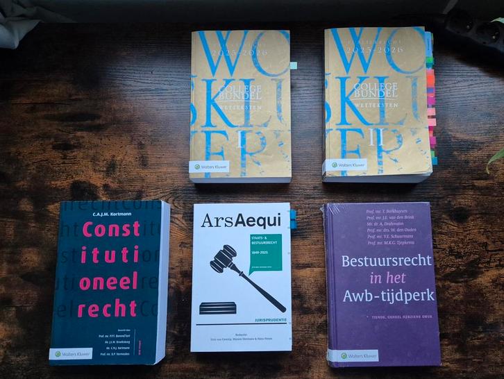 Staats- en bestuursrecht studieboeken, Boeken, Studieboeken en Cursussen, Zo goed als nieuw, WO, Gamma, Ophalen of Verzenden
