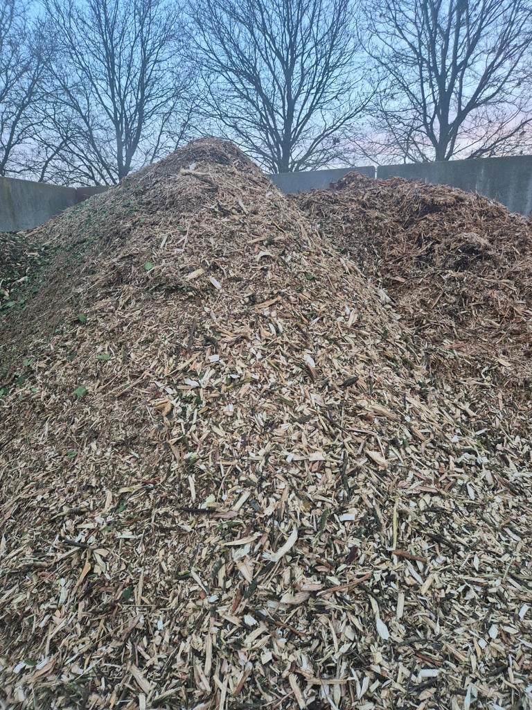 Houtsnippers gemengd - fruitbomen, eiken, wilg, es, Tuin en Terras, Ophalen of Verzenden, Boomschors