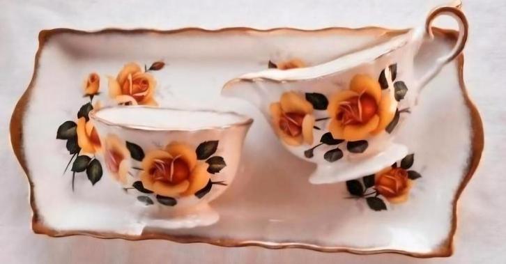 Old Foley Queen Anne England cacke schalen roomstel rozen, Antiek en Kunst, Antiek | Servies los, Ophalen of Verzenden