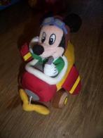 Disney Mickey Mouse trilpluche in vliegtuig 15cm, Ophalen of Verzenden, Mickey Mouse, Gebruikt, Beeldje of Figuurtje