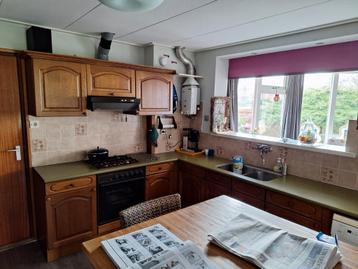 Massief eiken keuken.   beschikbaar voor biedingen