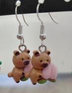 Oorbellen hangers capibara, Sieraden, Tassen en Uiterlijk, Oorbellen, Overige materialen, Hangers, Beige, Nieuw