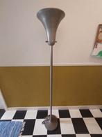Gispen Giso kelk vloerlamp in originele staat. Vintage, Huis en Inrichting, Lampen | Vloerlampen, Ophalen, Gebruikt, Metaal, 150 tot 200 cm