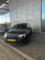 Audi A3 40 Tfsie 204pk S-tronic 2022 Grijs PANO LEDER MATRIX, Zwart, 4 cilinders, Hybride Elektrisch/Benzine, 100 km/l