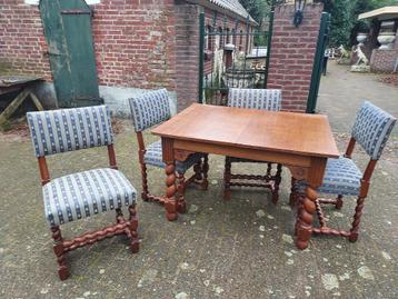 Antieke eiken getorste eethoek, Neo-Renaissance. beschikbaar voor biedingen