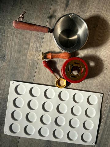 Lakzegel beschikbaar voor biedingen