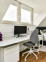 Bekant bureau 160x80 wit met ladenblok, Huis en Inrichting, Bureaus, Ophalen of Verzenden, Gebruikt