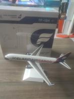 Icelandair 767-300F 1:200 jc wings, Verzamelen, Luchtvaart en Vliegtuigspotten, Ophalen of Verzenden, Zo goed als nieuw, Schaalmodel