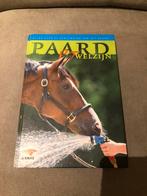 Boek paard en welzijn - KNHS, Boeken, Ophalen of Verzenden, Zo goed als nieuw, Paarden of Pony's