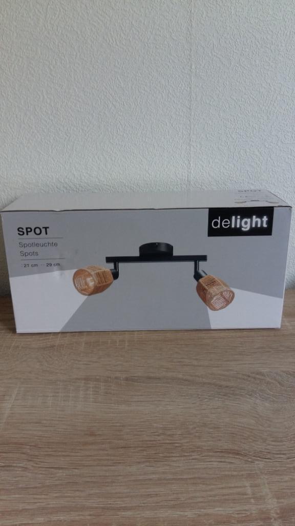 Nieuwe 2-lichts spots met riet/touw kapjes, Huis en Inrichting, Lampen | Spots, Nieuw, Plafondspot of Wandspot, Overige materialen
