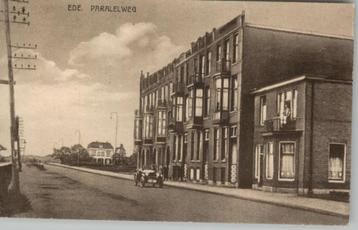 Ede Paralelweg met oude auto uitg C. Hartgers beschikbaar voor biedingen