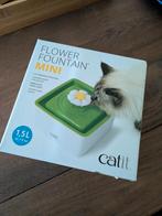 Wit en groene katten drinkfontein, Dieren en Toebehoren, Ophalen of Verzenden, Zo goed als nieuw