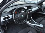 Bmw 3-SERIE 325i Touring LCI M-sport Aut. - Pano, TOP!, Auto's, Achterwielaandrijving, Gebruikt, Met garantie (alle), 218 pk