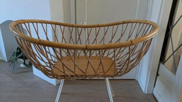 Rotan Retro Vintage wieg planten houder mand  beschikbaar voor biedingen