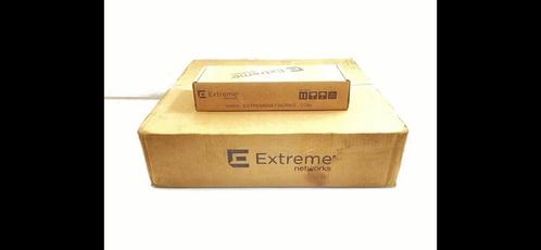 Extreme Networks VSP4900-12MXU-12XE met 715W PSU 10051 nieuw, Computers en Software, Netwerk switches, Nieuw, Ophalen of Verzenden